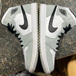 air jordan 1 high gs light smoke grey